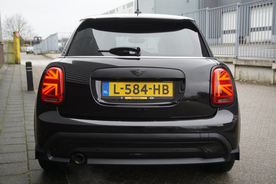 MINI Mini 1.5 One Essential LED/GR. NAVI/1e EIGENAAR.