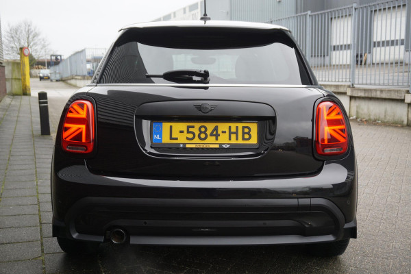 MINI Mini 1.5 One Essential LED/GR. NAVI/1e EIGENAAR.