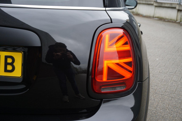 MINI Mini 1.5 One Essential LED/GR. NAVI/1e EIGENAAR.