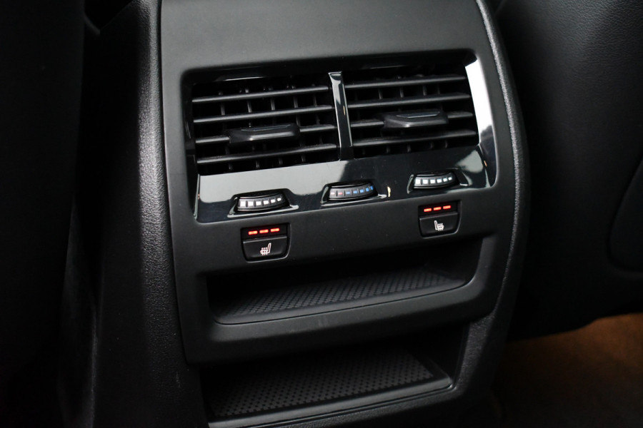 BMW X5 xDrive50e M-Sport Pro Pano Trekh ACC Comfstoel HUD 360 22inch