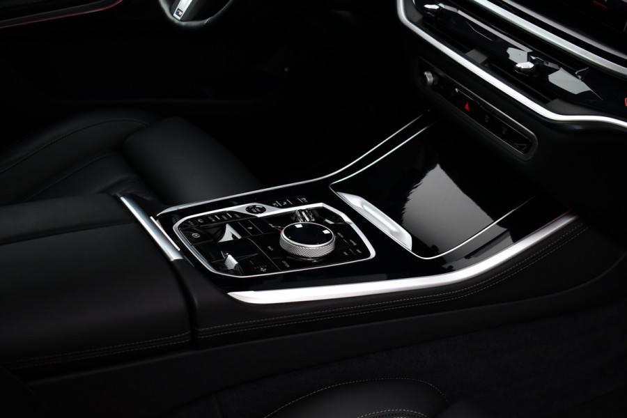 BMW X5 xDrive50e M-Sport Pro Pano Trekh ACC Comfstoel HUD 360 22inch