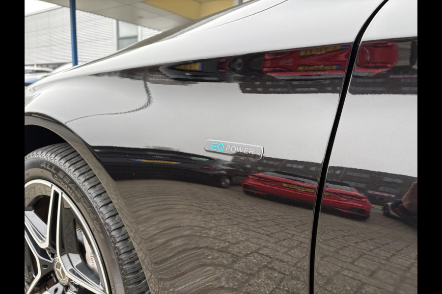 Mercedes-Benz C-Klasse Estate 300e T AMG Line | Plug-in Hybride | PHEV | Panoramadak |  Stoelverwarming | Achteruitrijcamera | Eektrisch vestelbare stoelen | Dealer onderhouden