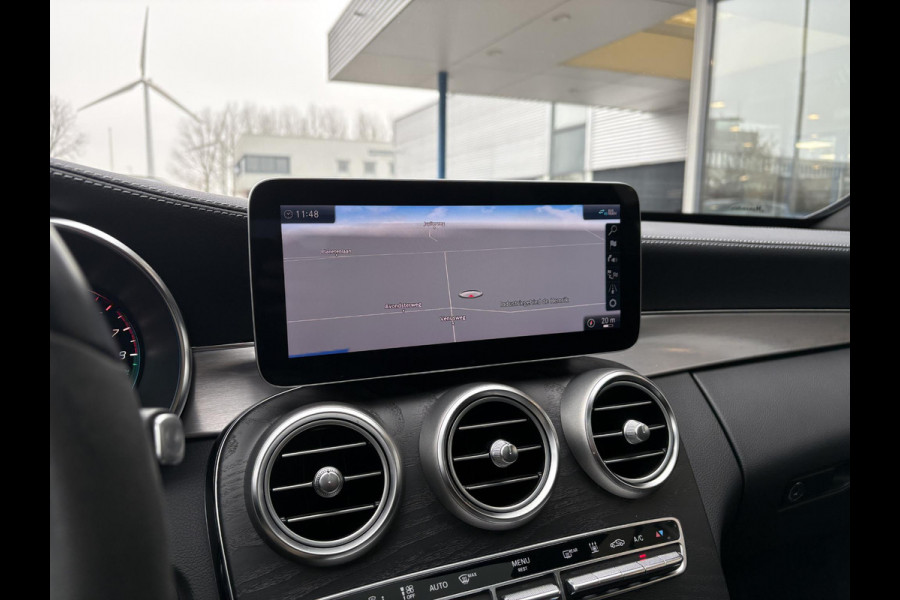 Mercedes-Benz C-Klasse Estate 300e T AMG Line | Plug-in Hybride | PHEV | Panoramadak |  Stoelverwarming | Achteruitrijcamera | Eektrisch vestelbare stoelen | Dealer onderhouden