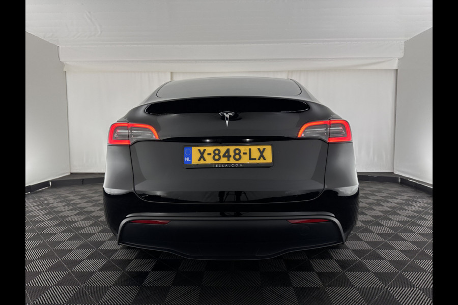 Tesla Model Y RWD 58 kWh [ 3-Fase ] {SOH-93%} (INCL.BTW) Aut. *PANO | AUTO-PILOT | LEATHER | NAVI-FULLMAP | MATRIX-LED | KEYLESS | CAMERA | DAB+ | HEATED-COMFORTSEATS | PRIVACYGLASS | TOPVIEW | 19''ALU*
