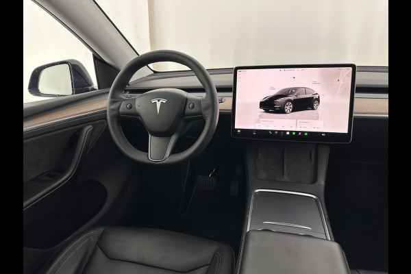 Tesla Model Y RWD 58 kWh [ 3-Fase ] {SOH-93%} (INCL.BTW) Aut. *PANO | AUTO-PILOT | LEATHER | NAVI-FULLMAP | MATRIX-LED | KEYLESS | CAMERA | DAB+ | HEATED-COMFORTSEATS | PRIVACYGLASS | TOPVIEW | 19''ALU*