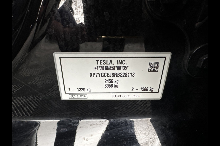 Tesla Model Y RWD 58 kWh [ 3-Fase ] {SOH-93%} (INCL.BTW) Aut. *PANO | AUTO-PILOT | LEATHER | NAVI-FULLMAP | MATRIX-LED | KEYLESS | CAMERA | DAB+ | HEATED-COMFORTSEATS | PRIVACYGLASS | TOPVIEW | 19''ALU*