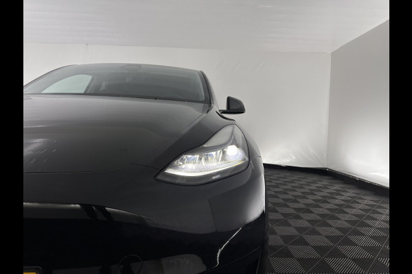 Tesla Model Y RWD 58 kWh [ 3-Fase ] {SOH-93%} (INCL.BTW) Aut. *PANO | AUTO-PILOT | LEATHER | NAVI-FULLMAP | MATRIX-LED | KEYLESS | CAMERA | DAB+ | HEATED-COMFORTSEATS | PRIVACYGLASS | TOPVIEW | 19''ALU*