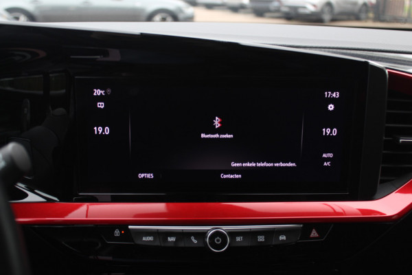 Opel Mokka Electric Ultimate 50 kWh / Camera / CarPlay / Keyless / LED Koplampen / 17'' / Navigatie / DAB / Dodehoek / Cruise Control Adaptief / Warmtepomp