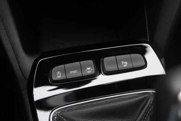 Opel Mokka Electric Ultimate 50 kWh / Camera / CarPlay / Keyless / LED Koplampen / 17'' / Navigatie / DAB / Dodehoek / Cruise Control Adaptief / Warmtepomp