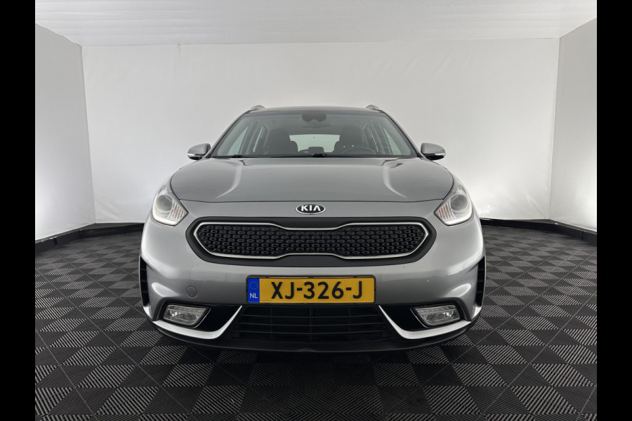 Kia Niro 1.6 GDi Hybrid ExecutiveLine Eco-Hybrid (INCL-BTW) Aut. *LEATHER-FABRIC | NAVI-FULLMAP | KEYLESS | CAMERA | COMFORTSEATS | DIGI-COCKPIT | LANE-ASSIST | ECC | CARPLAY | PDC | TOWBAR | 16''ALU*