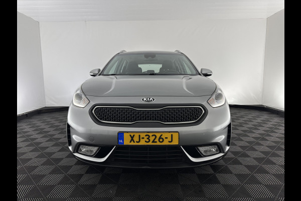 Kia Niro 1.6 GDi Hybrid ExecutiveLine Eco-Hybrid (INCL-BTW) Aut. *LEATHER-FABRIC | NAVI-FULLMAP | KEYLESS | CAMERA | COMFORTSEATS | DIGI-COCKPIT | LANE-ASSIST | ECC | CARPLAY | PDC | TOWBAR | 16''ALU*