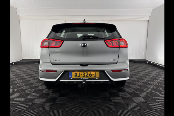 Kia Niro 1.6 GDi Hybrid ExecutiveLine Eco-Hybrid (INCL-BTW) Aut. *LEATHER-FABRIC | NAVI-FULLMAP | KEYLESS | CAMERA | COMFORTSEATS | DIGI-COCKPIT | LANE-ASSIST | ECC | CARPLAY | PDC | TOWBAR | 16''ALU*