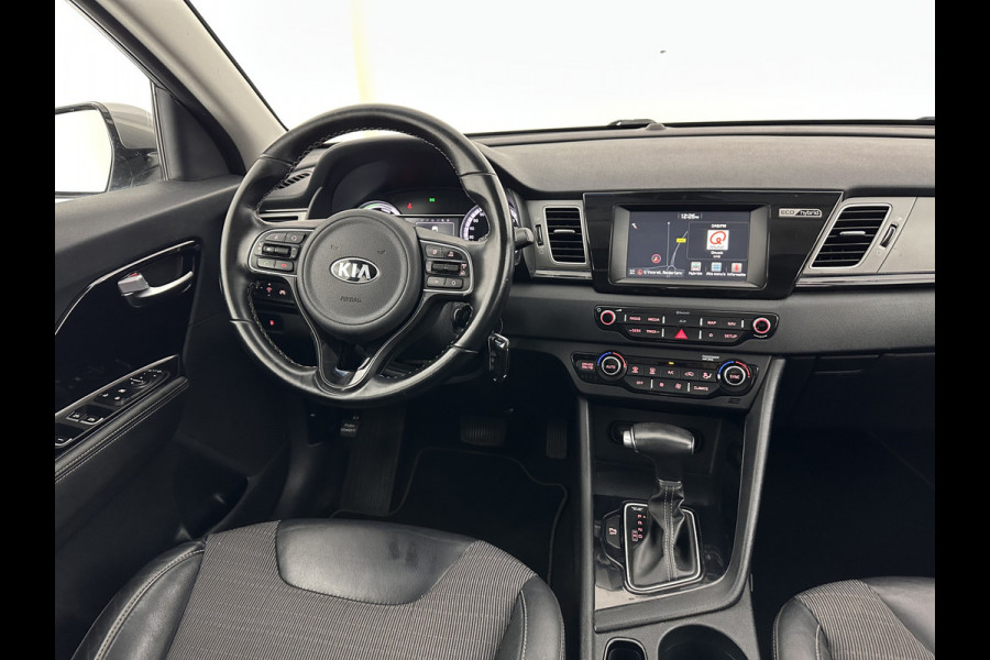 Kia Niro 1.6 GDi Hybrid ExecutiveLine Eco-Hybrid (INCL-BTW) Aut. *LEATHER-FABRIC | NAVI-FULLMAP | KEYLESS | CAMERA | COMFORTSEATS | DIGI-COCKPIT | LANE-ASSIST | ECC | CARPLAY | PDC | TOWBAR | 16''ALU*