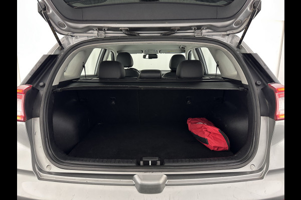 Kia Niro 1.6 GDi Hybrid ExecutiveLine Eco-Hybrid (INCL-BTW) Aut. *LEATHER-FABRIC | NAVI-FULLMAP | KEYLESS | CAMERA | COMFORTSEATS | DIGI-COCKPIT | LANE-ASSIST | ECC | CARPLAY | PDC | TOWBAR | 16''ALU*