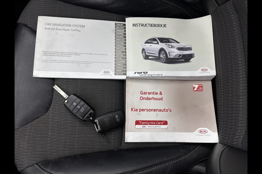 Kia Niro 1.6 GDi Hybrid ExecutiveLine Eco-Hybrid (INCL-BTW) Aut. *LEATHER-FABRIC | NAVI-FULLMAP | KEYLESS | CAMERA | COMFORTSEATS | DIGI-COCKPIT | LANE-ASSIST | ECC | CARPLAY | PDC | TOWBAR | 16''ALU*