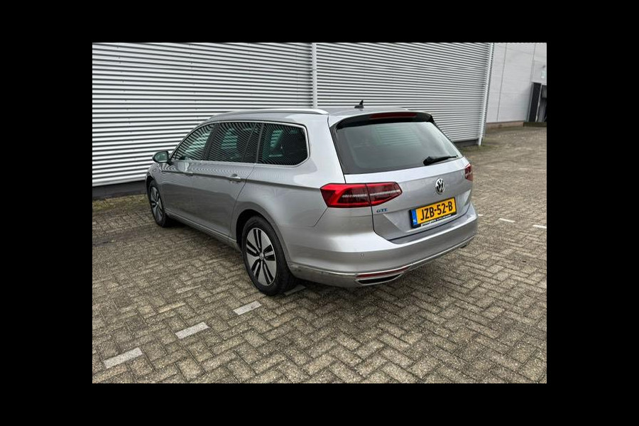 Volkswagen Passat Variant 1.4 TSI GTE,Navigatie,Parkeersensoren,Cruisecontrol,trekhaak,LED,stoelverwarming