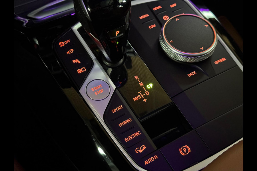 BMW X3 XDrive30e M-sport FACELIFT|PANO|HUD|E-ZETELS|360 CAM|SHADOW LINE|20 INCH LMV