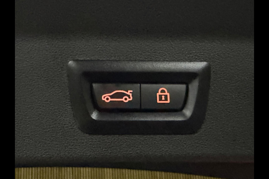 BMW X3 XDrive30e M-sport FACELIFT|PANO|HUD|HARMAN & KARDON|360 CAM|SHADOW LINE|E-ZETEL/MEMORY|AMBIENT|20 INCH LMV