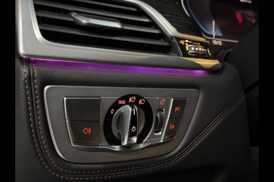 BMW 7 Serie 745e High Executive M-sport Carbon Core PANO|SOFT CLOSE|HUD|H&K|SHADOW|LASER|MASSAGE V&A|STOEL VENTILATIE