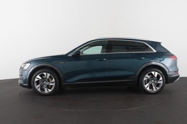 Audi e-tron 55 quattro advanced Pro Line Plus 95 kWh Leer/Memory/Trekhaak/Galaxis blauw/Adaptive Cruise Control