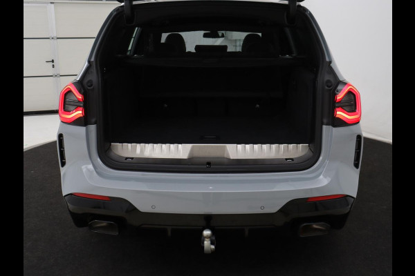BMW X3 xDrive30e M Sport | Panoramadak | Head-Up | Stoelverwarming | Trekhaak | 360 Camera | Leder | Sportstoelen | Carplay | Sfeerverlichting | Laserlicht | Live Cockpit | Navigatie | PHEV | Plug In