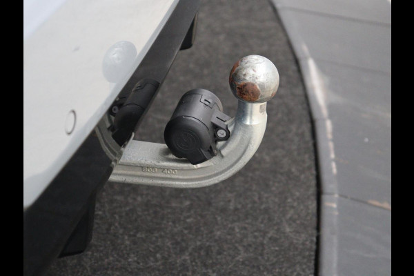 BMW X3 xDrive30e M Sport | Panoramadak | Head-Up | Stoelverwarming | Trekhaak | 360 Camera | Leder | Sportstoelen | Carplay | Sfeerverlichting | Laserlicht | Live Cockpit | Navigatie | PHEV | Plug In