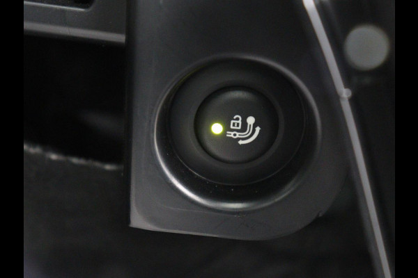 BMW X3 xDrive30e M Sport | Panoramadak | Head-Up | Stoelverwarming | Trekhaak | 360 Camera | Leder | Sportstoelen | Carplay | Sfeerverlichting | Laserlicht | Live Cockpit | Navigatie | PHEV | Plug In