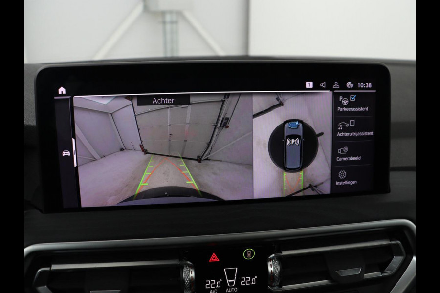 BMW X3 xDrive30e M Sport | Panoramadak | Head-Up | Stoelverwarming | Trekhaak | 360 Camera | Leder | Sportstoelen | Carplay | Sfeerverlichting | Laserlicht | Live Cockpit | Navigatie | PHEV | Plug In