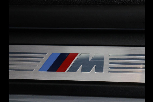 BMW X3 xDrive30e M Sport | Panoramadak | Head-Up | Stoelverwarming | Trekhaak | 360 Camera | Leder | Sportstoelen | Carplay | Sfeerverlichting | Laserlicht | Live Cockpit | Navigatie | PHEV | Plug In