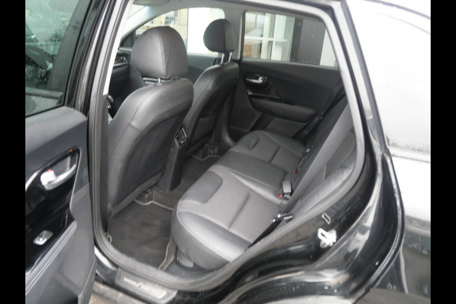 Kia Niro 1.6 GDi Hybrid Style Edition | Trekhaak | 18" LM | Electrische Stoel | JBL |
