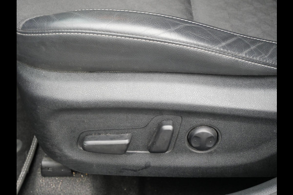 Kia Niro 1.6 GDi Hybrid Style Edition | Trekhaak | 18" LM | Electrische Stoel | JBL |