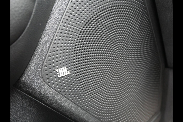 Kia Niro 1.6 GDi Hybrid Style Edition | Trekhaak | 18" LM | Electrische Stoel | JBL |