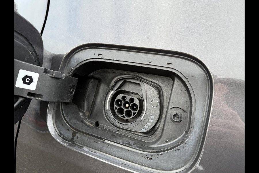 Jeep Compass 1.3T 4 x e 240 | 80th Anniversary PHEV 4WD| STOEL + STUURVERWARMING| ADAPTIVE CRUISE CONTROL| ACHTERUITRIJCAMERA| ELEKTRISCHE STOELEN| KEYLESS| 19 INCH! |SUPER COMPLEET UITGEVOERD! |