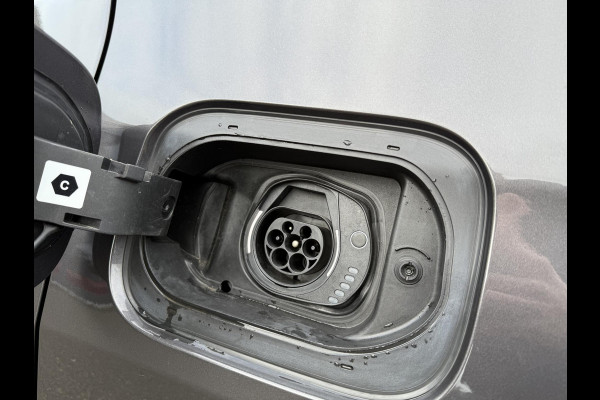 Jeep Compass 1.3T 4 x e 240 | 80th Anniversary PHEV 4WD| STOEL + STUURVERWARMING| ADAPTIVE CRUISE CONTROL| ACHTERUITRIJCAMERA| ELEKTRISCHE STOELEN| KEYLESS| 19 INCH! |SUPER COMPLEET UITGEVOERD! |