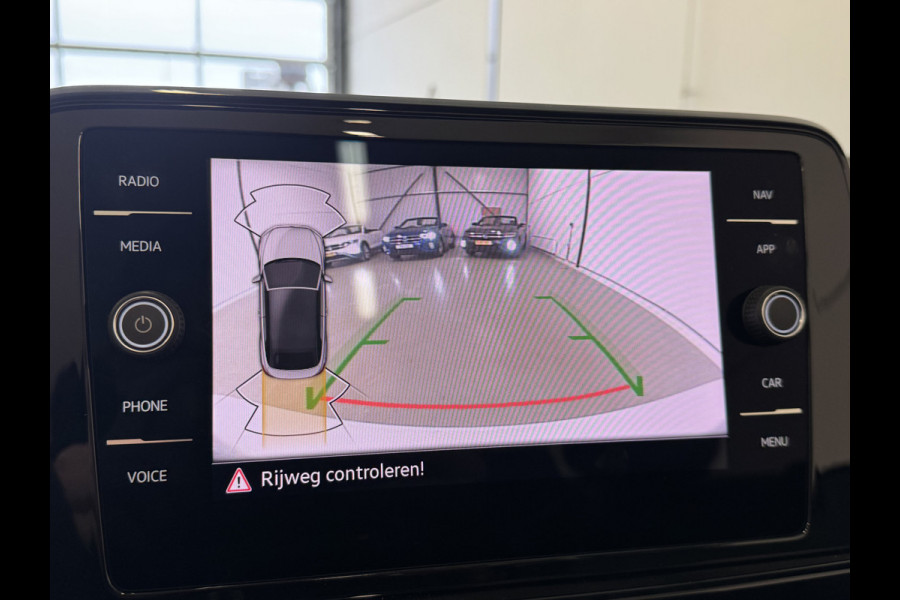 Volkswagen T-Roc Cabrio 1.5 TSI 150PK R-LINE SPORT LEDER/NAVI/CAMERA