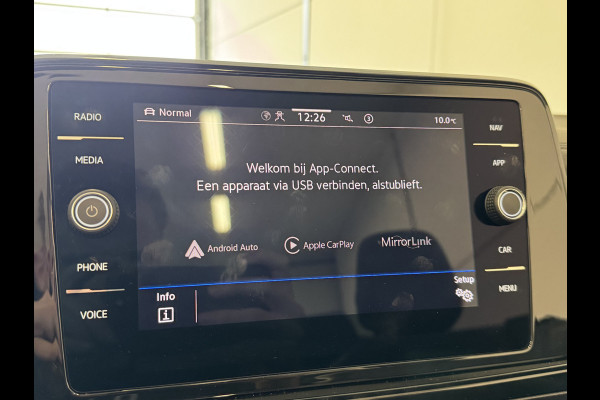 Volkswagen T-Roc Cabrio 1.5 TSI 150PK R-LINE SPORT LEDER/NAVI/CAMERA