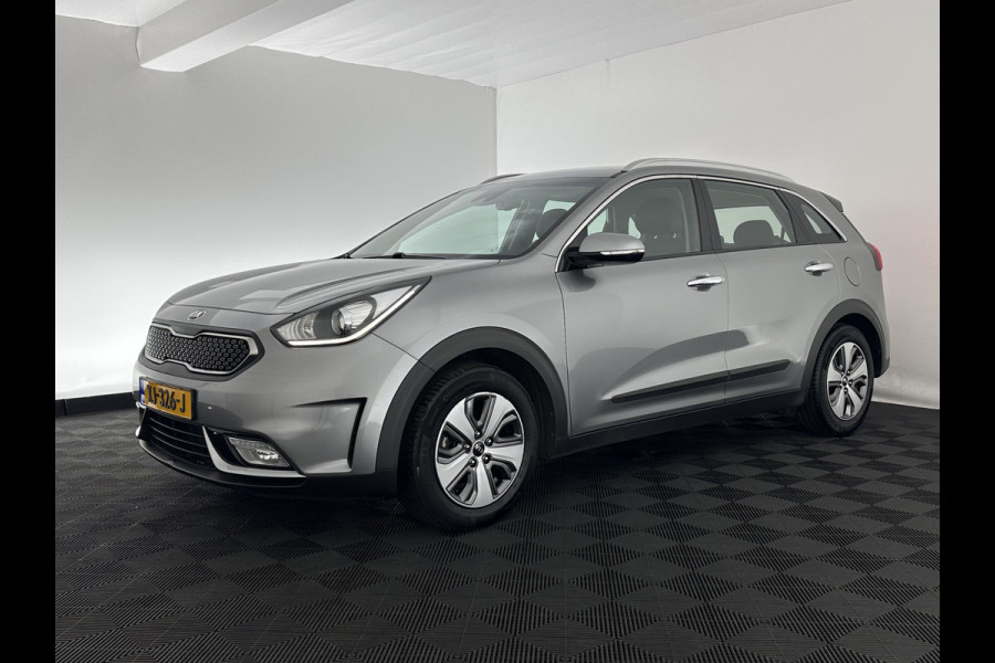 Kia Niro 1.6 GDi Hybrid ExecutiveLine Eco-Hybrid (INCL-BTW) Aut. *LEATHER-FABRIC | NAVI-FULLMAP | KEYLESS | CAMERA | COMFORTSEATS | DIGI-COCKPIT | LANE-ASSIST | ECC | CARPLAY | PDC | TOWBAR | 16''ALU*