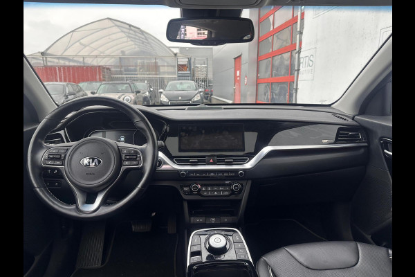 Kia e-Niro ExecutiveLine 64 kWh NL-AUTO | LEDER | PANODAK | 3 FASE