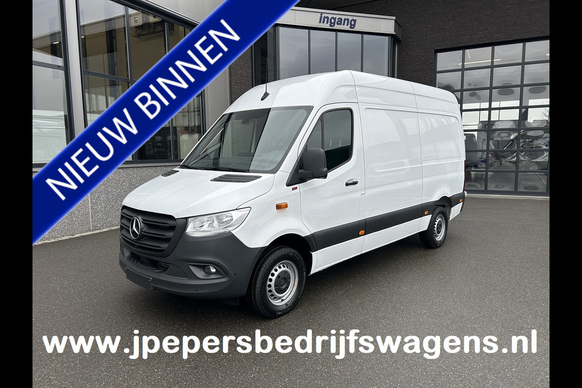 Mercedes-Benz Sprinter 317 CDI L2 H2 Automaat / 360 Camera / MBUX / Navigatie / Cruise control / Airco / 270 Graden achterdeuren