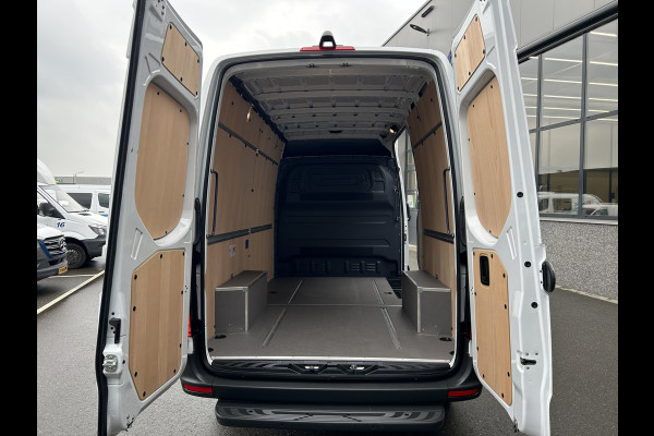 Mercedes-Benz Sprinter 317 CDI L2 H2 Automaat / 360 Camera / MBUX / Navigatie / Cruise control / Airco / 270 Graden achterdeuren