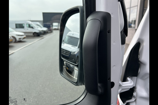 Mercedes-Benz Sprinter 317 CDI L2 H2 Automaat / 360 Camera / MBUX / Navigatie / Cruise control / Airco / 270 Graden achterdeuren