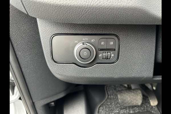 Mercedes-Benz Sprinter 317 CDI L2 H2 Automaat / 360 Camera / MBUX / Navigatie / Cruise control / Airco / 270 Graden achterdeuren