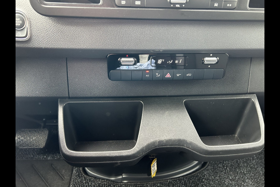 Mercedes-Benz Sprinter 317 CDI L2 H2 Automaat / 360 Camera / MBUX / Navigatie / Cruise control / Airco / 270 Graden achterdeuren