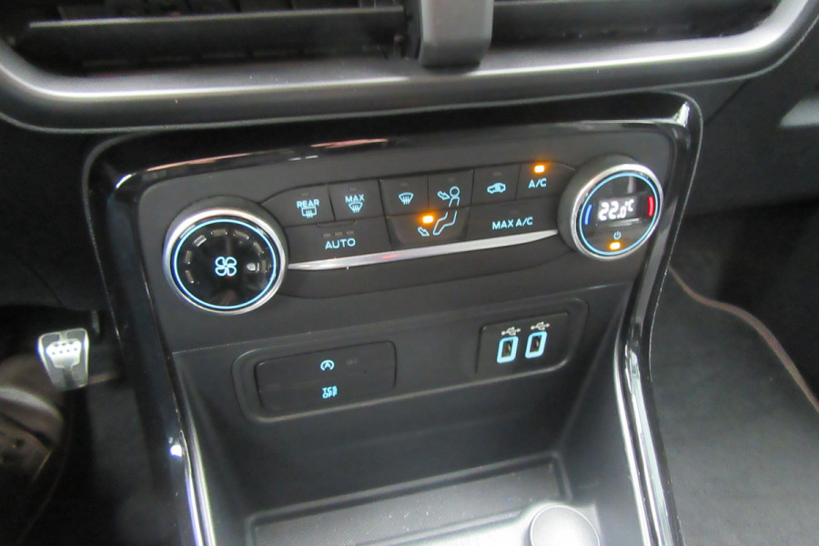 Ford EcoSport 1.0 EcoBoost ST-Line Black, Navigatie, Cruise Control