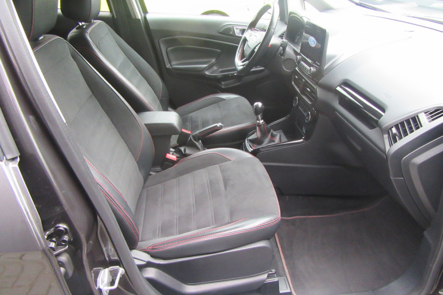 Ford EcoSport 1.0 EcoBoost ST-Line Black, Navigatie, Cruise Control
