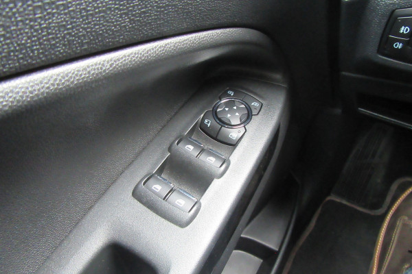 Ford EcoSport 1.0 EcoBoost ST-Line Black, Navigatie, Cruise Control