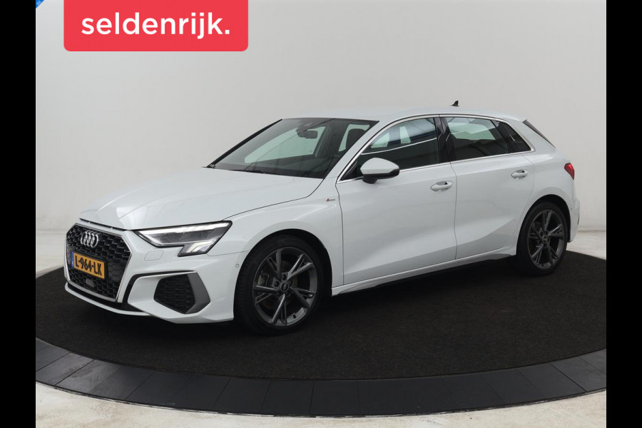 Audi A3 30 TFSI S edition | Stoelverwarming | Park Assist | Sportstoelen | Carplay | Half leder | Virtual Cockpit | Full LED | Navigatie | Climate control | Cruise control