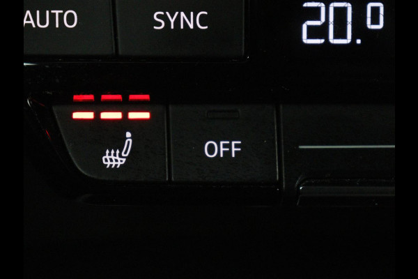 Audi A3 30 TFSI S edition | Stoelverwarming | Park Assist | Sportstoelen | Carplay | Half leder | Virtual Cockpit | Full LED | Navigatie | Climate control | Cruise control