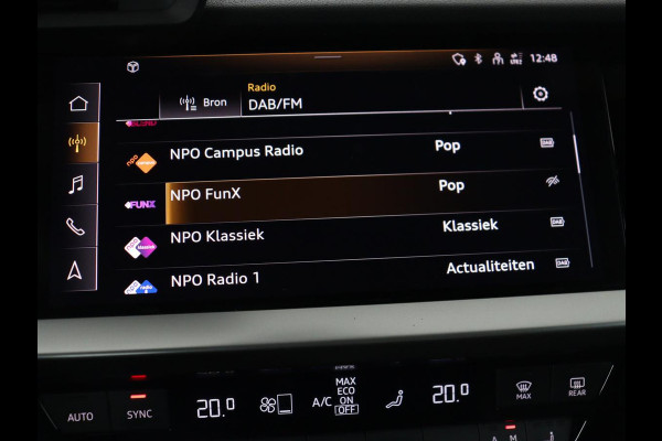 Audi A3 30 TFSI S edition | Stoelverwarming | Park Assist | Sportstoelen | Carplay | Half leder | Virtual Cockpit | Full LED | Navigatie | Climate control | Cruise control