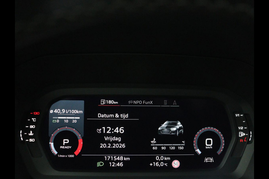 Audi A3 30 TFSI S edition | Stoelverwarming | Park Assist | Sportstoelen | Carplay | Half leder | Virtual Cockpit | Full LED | Navigatie | Climate control | Cruise control